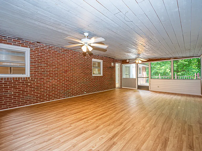 520 Arnold Rd — Photo 18