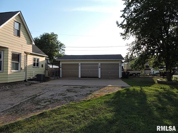 4th image of 203 Minch St