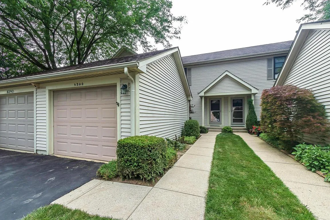 8390 Cliffthorne Way photo 1