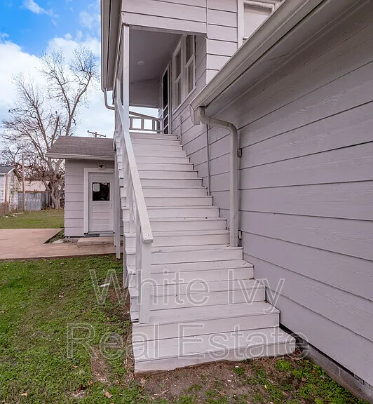 200 W Caroline St #B — Photo 17