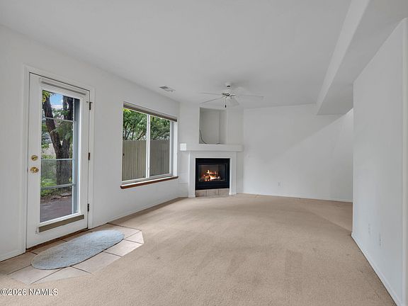 4th image of 126 W Juniper Ave