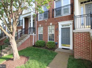 2415 Rainswood Ln, Woodbridge, VA 22191