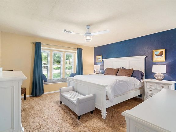 3rd image of 2214 Bishop Dr