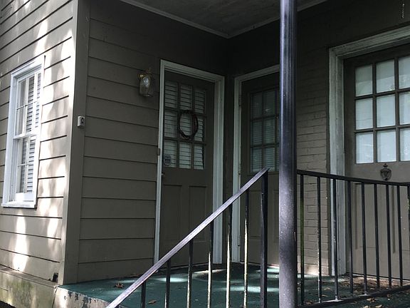 3rd image of 1505 E Fairview Ave