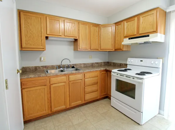 1064 Frederick Dr, Xenia, OH 45385