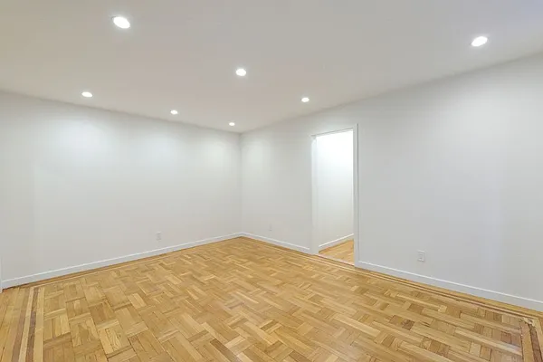 Rented by Aether Property Group | media 20