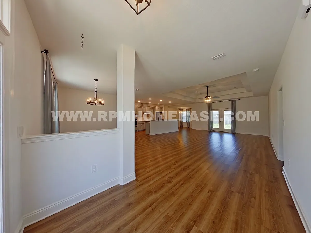 Building Photo - 5199 Gaineswood Dr
