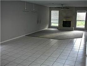 4th image of 11 Oak Harbor Dr
