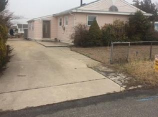 115 E Delaware Dr, Little Egg Harbor, NJ 08087