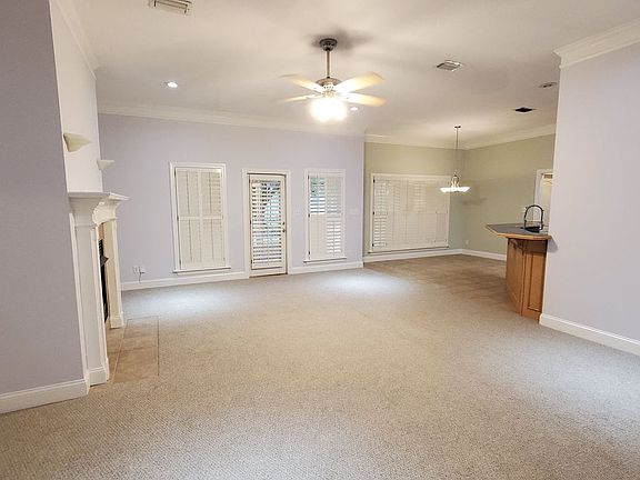 4th image of 3717 Bermuda Run Dr