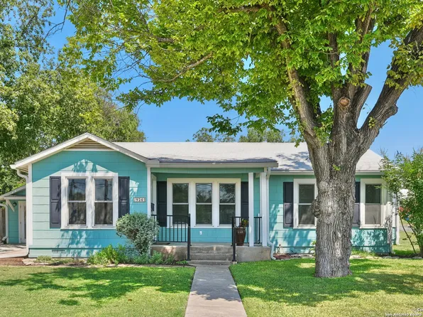 924 Barnett, Kerrville, TX 78028