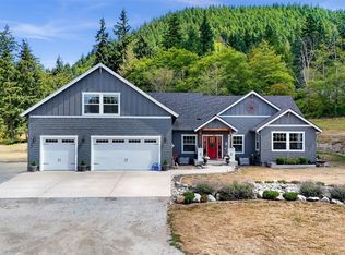 19727 Sky Ridge Rd, Mount Vernon, WA 98274