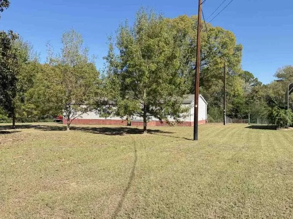 121 Allen St, Arp, TX 75750