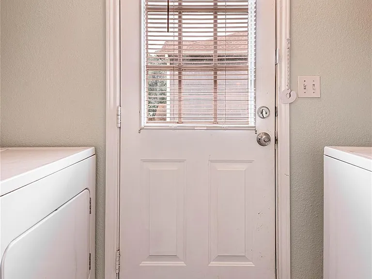 101 Yegua Cir — Photo 12