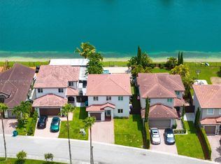 Four Lakes Sec 7, Miami, FL 33186