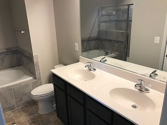 5th image of 212 Parkland Dr