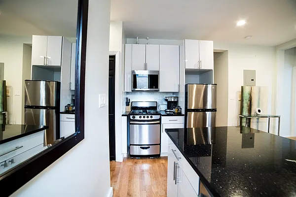 Rented by Tesla Realty Group LLC | media 14