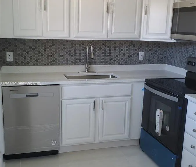 513 Brittany Ave E #513-K — Photo 4