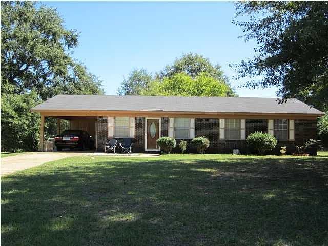 1st image of 2611 Deerfield Ln