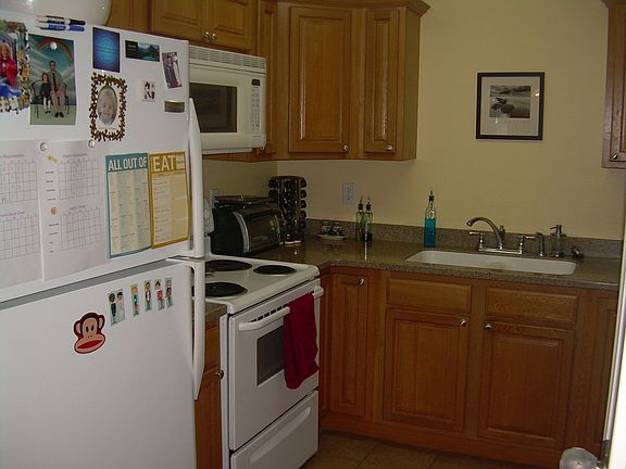 5th image of 1656 Westbury Way APT E