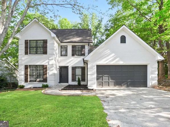 275 Carriage Chase, Fayetteville, GA 30214