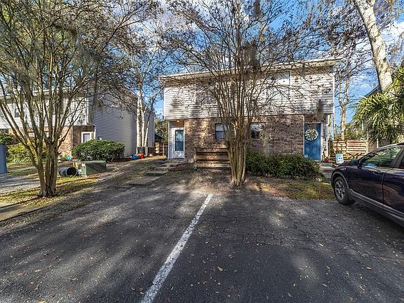 3rd image of 4538 SW 44th Ln