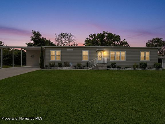3rd image of 14443 Miranna St