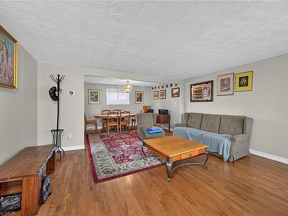 5th image of 3266 Golf Club Rd