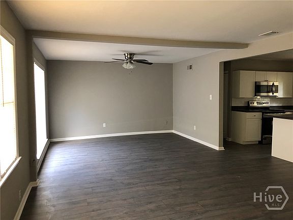 3rd image of 11104 Largo Dr
