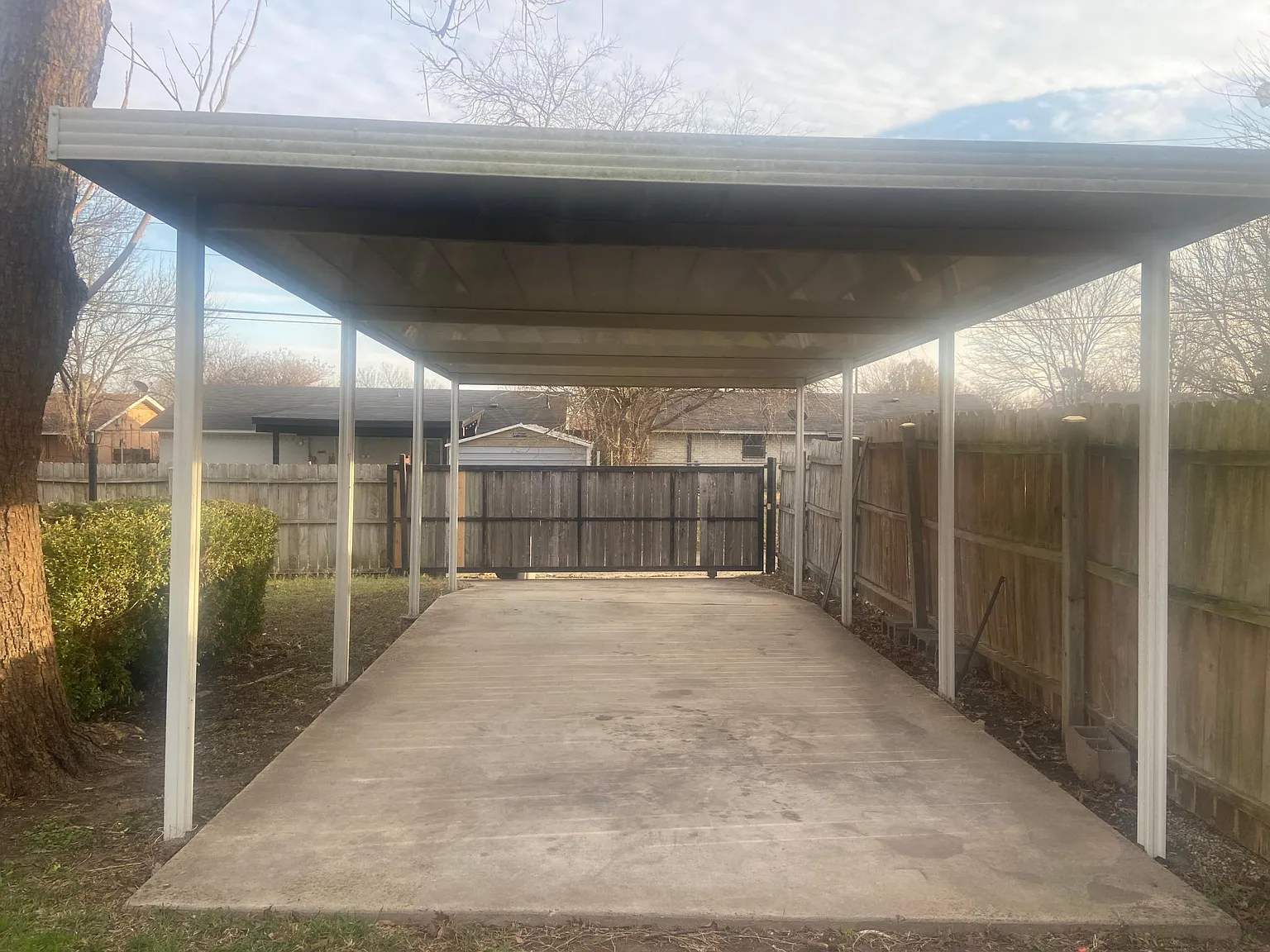 3508 Silverhill Drive — Photo 3
