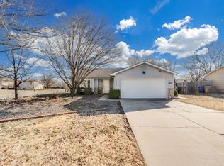 2048 N Forest Park St, Derby, KS 67037