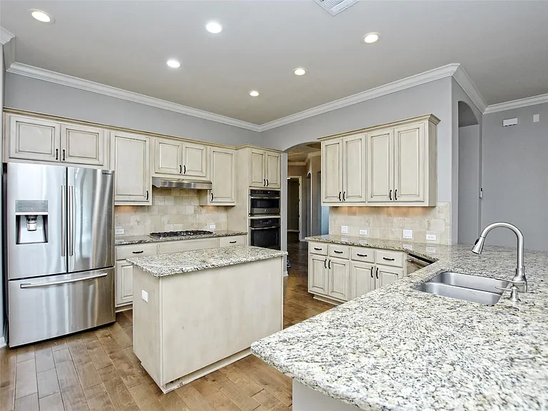 2508 Hilltop Divide Ln — Photo 8