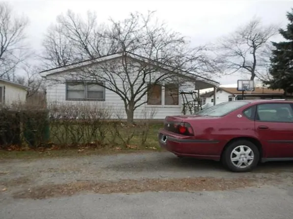 4113 Park Ave, Lake Station, IN 46405