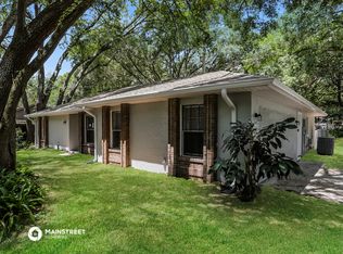 712 Lakeview Dr, Ocoee, FL 34761