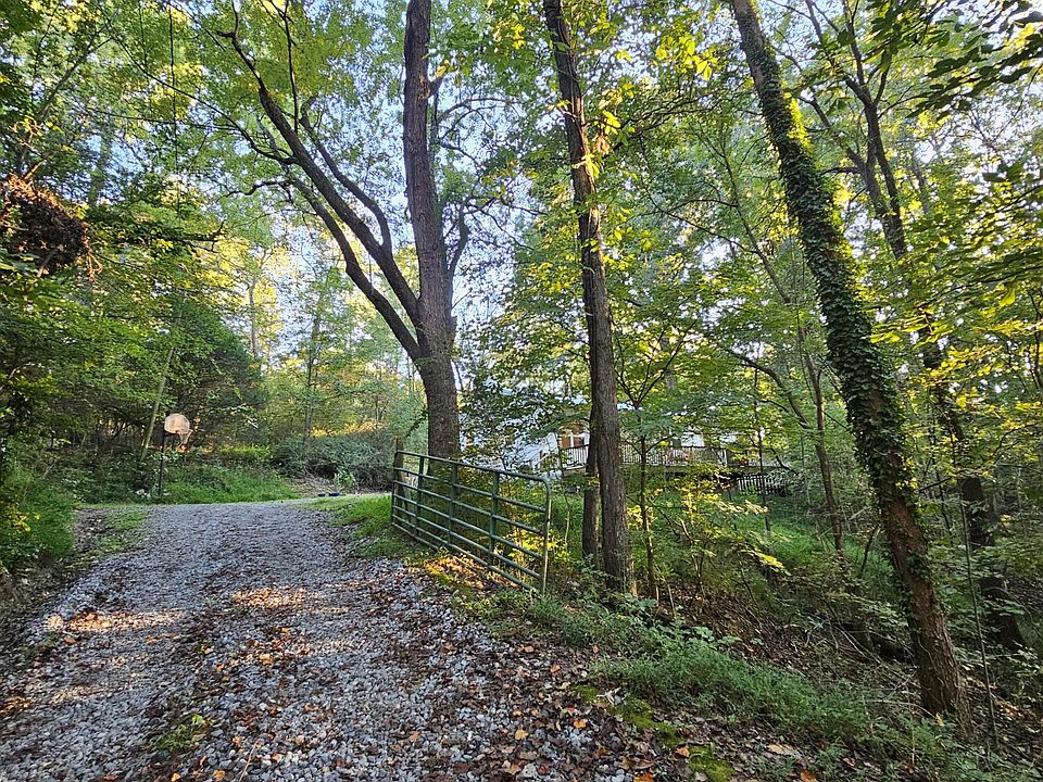 1st image of 162 Phillips Hollow Rd