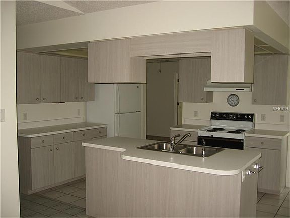 3rd image of 9041 Beaverhead Ave