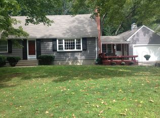 28 Tunxis Ave, East Granby, CT 06026