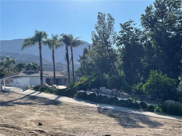 17825 Haynes Ave, Lake Elsinore, CA 92532