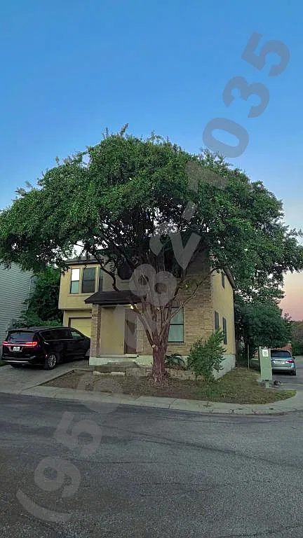 8902 Kenton Mist — Photo 1