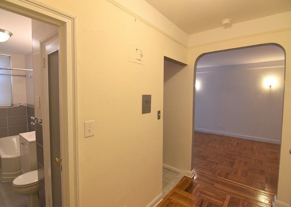 2nd image of 219 Sullivan Pl APT C2