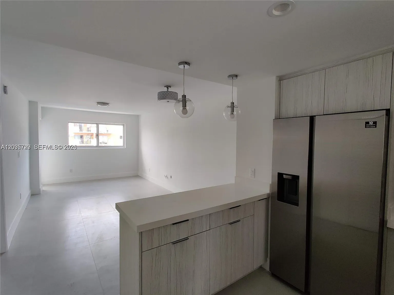 Enclave Shores Condo — Photo 1