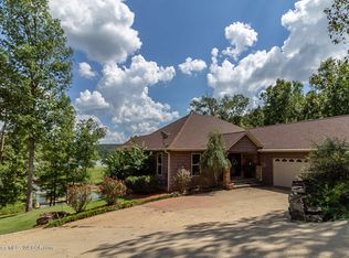 38 Oakwood Pointe Rd, Arley, AL 35541