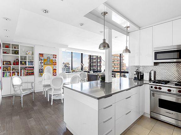4th image of 245 E 93rd St APT 24H