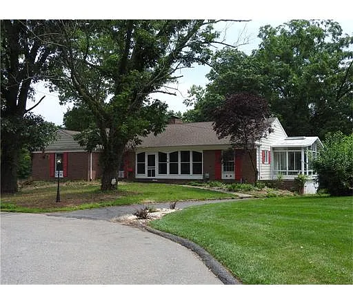 8 Cobb Rd photo 1