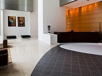 Lobby Concierge