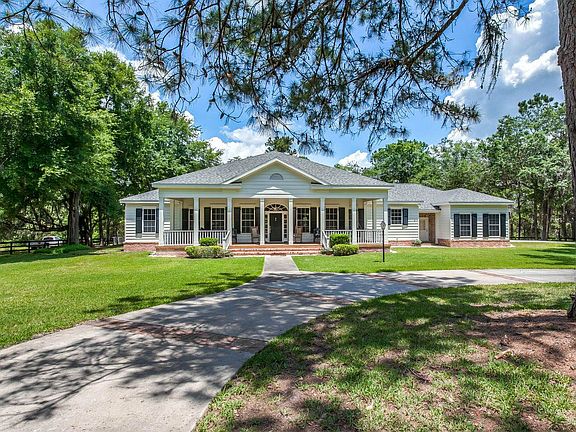WOW!! 3/3/2 Country Colonial Home on 29.4 Acres