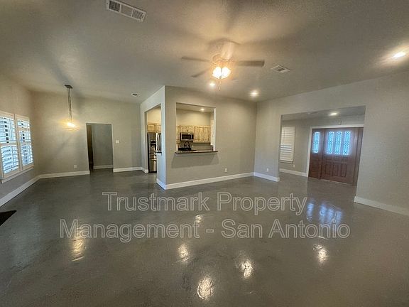 4th image of 1743 Sunnybrook Dr