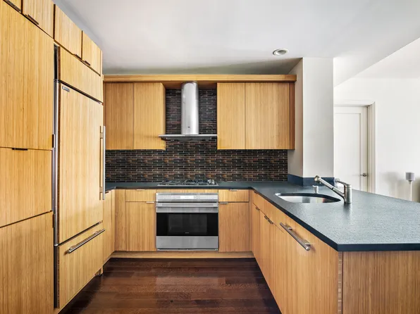 70 Little West Street 22G image 2 of 16