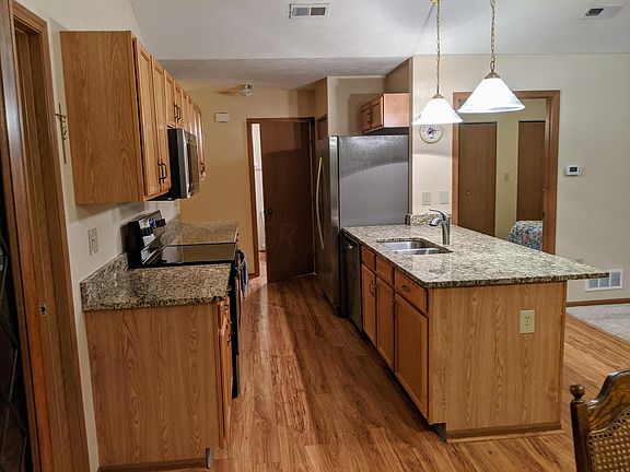 4th image of 6826 Newrock Dr #20-682