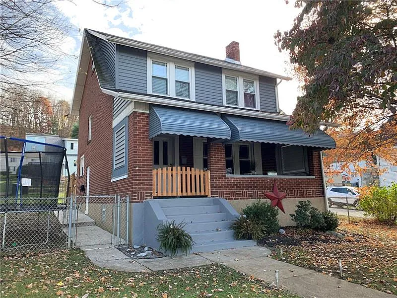 6000 Roslyn St photo 1
